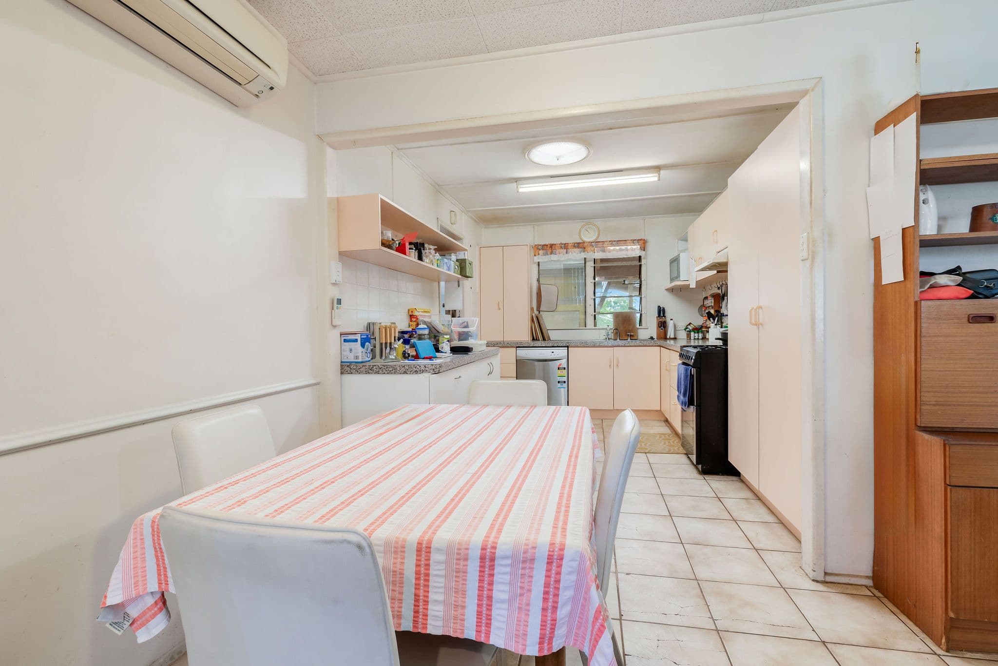 77 Hirschfield Street, Zillmere QLD 4034, Zillmere - Thumbnail 4