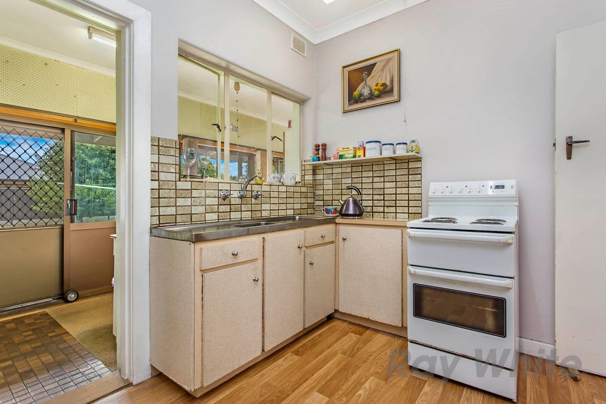 29 Ranelagh Street, Glengowrie SA 5044, Glengowrie - Thumbnail 2