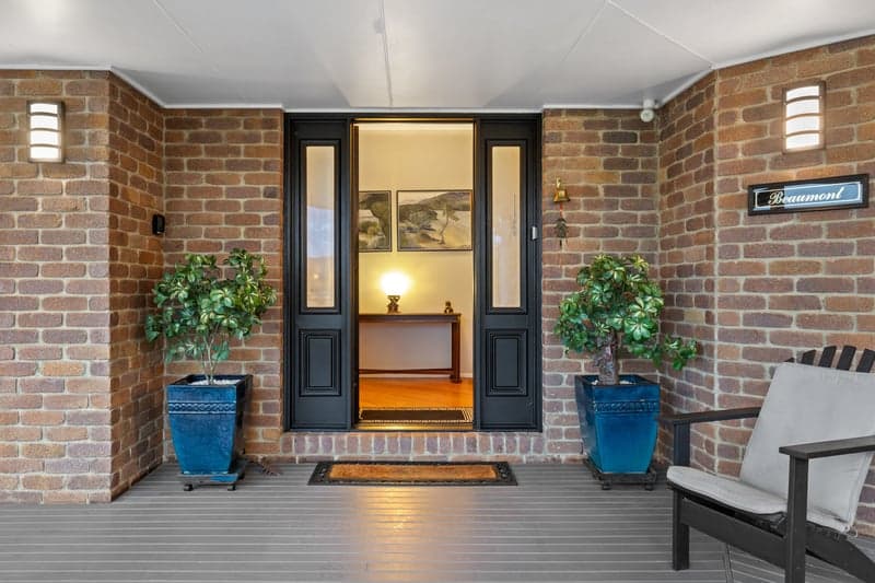11 Castlewood Close, Kenmore Hills - Thumbnail 3