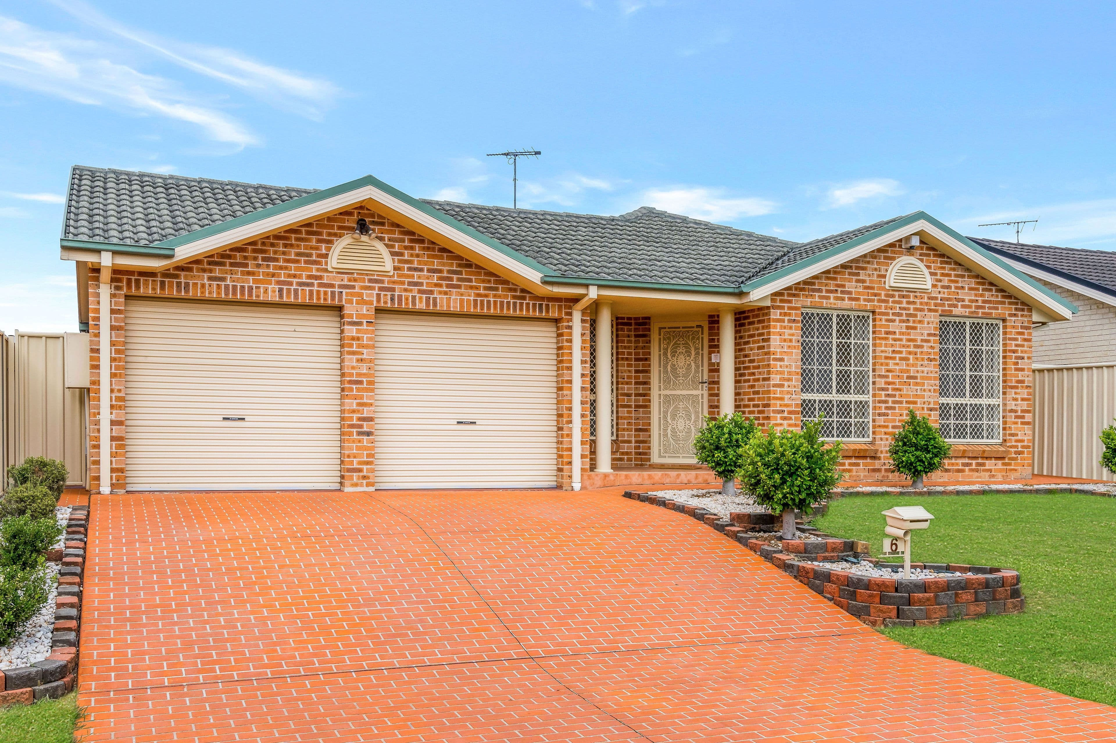 6 Domenic Close, Hoxton Park NSW 2171, Hoxton Park - Thumbnail 2