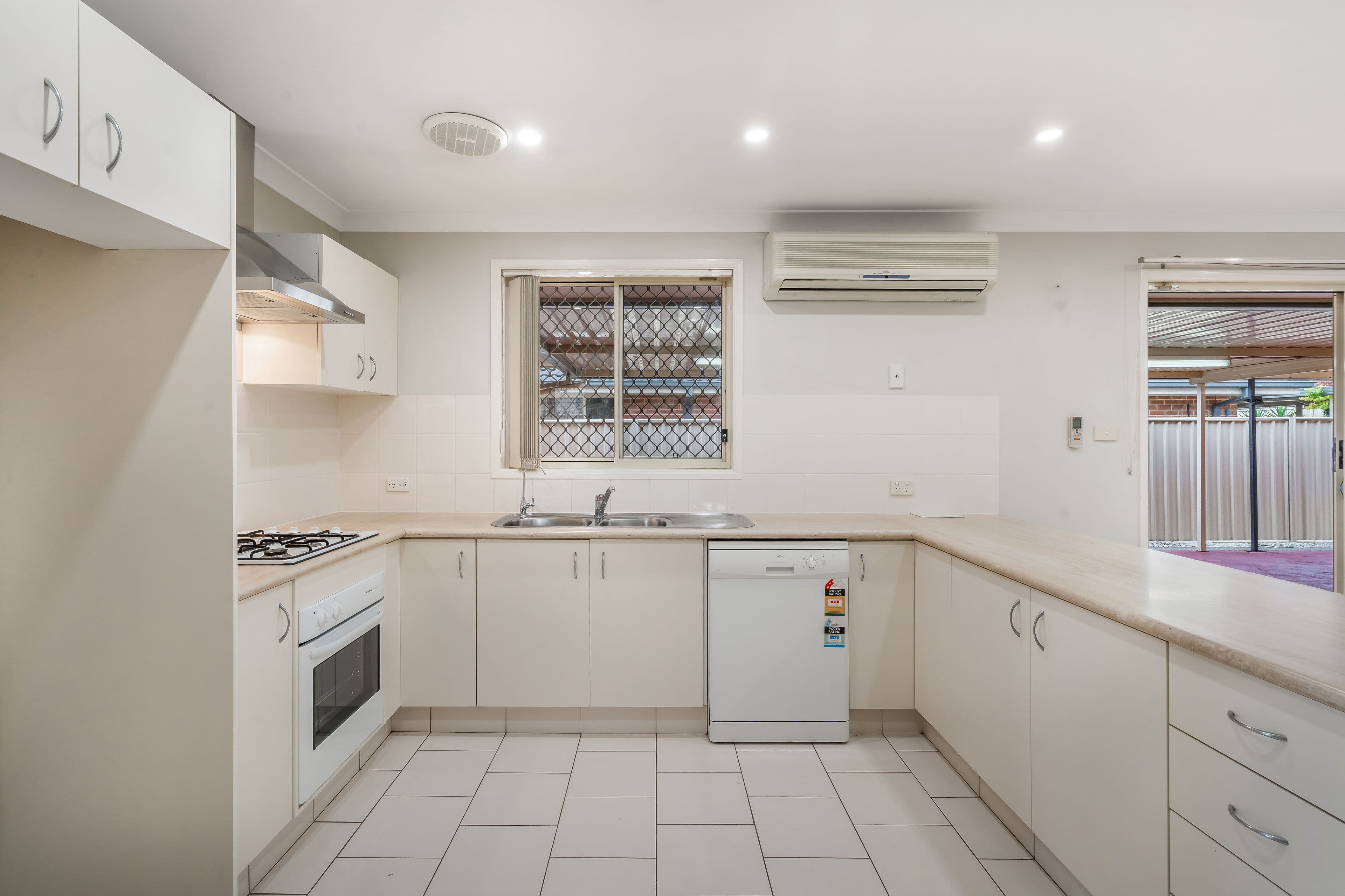 6 Domenic Close, Hoxton Park NSW 2171, Hoxton Park - Thumbnail 7