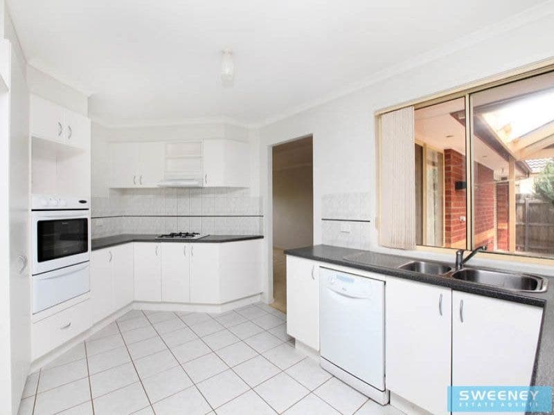 92 Brindalee Way, Hillside - Thumbnail 4