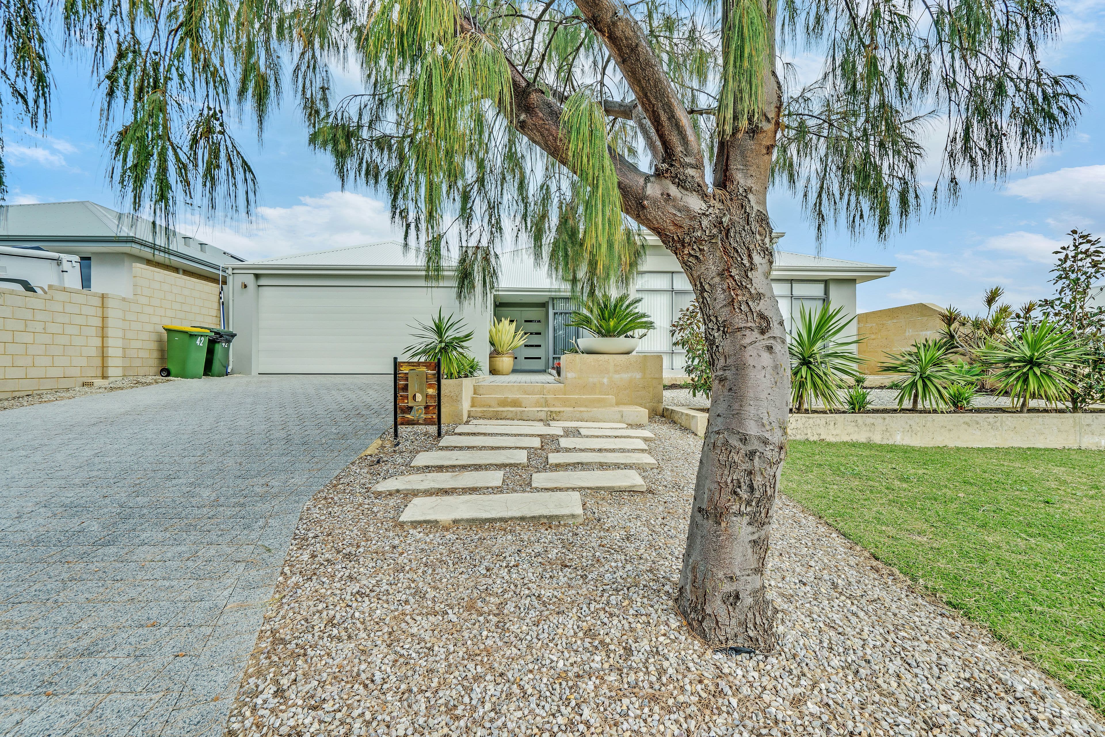 42 Lakeway Retreat, Dawesville WA 6211, Dawesville - Image 1