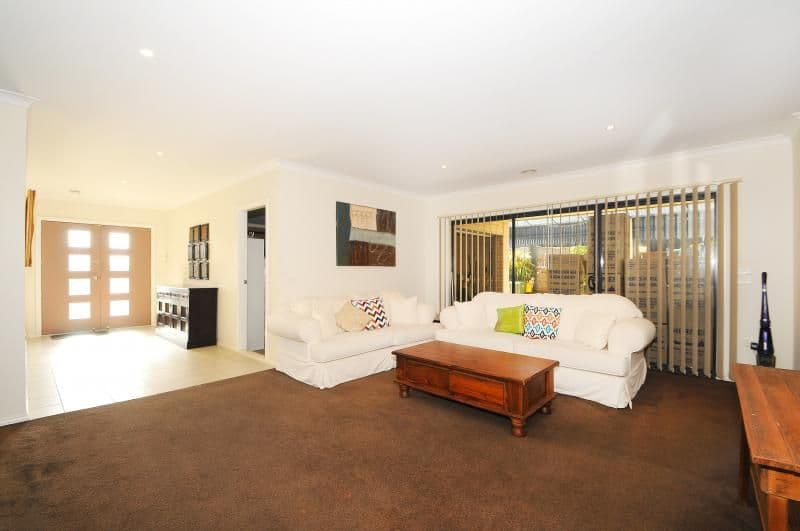 36 Diamond Parade, Skye VIC 3977, Skye - Thumbnail 2