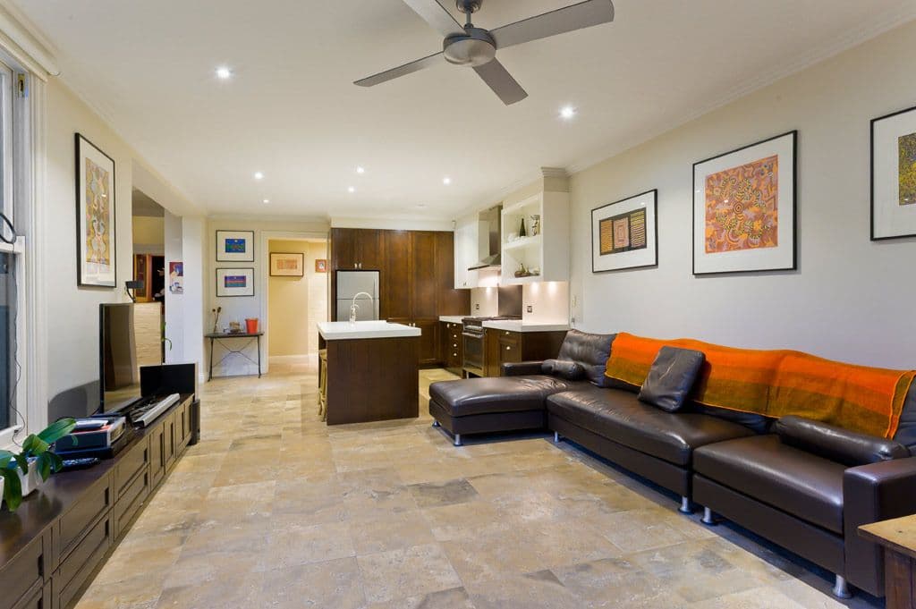 2 Warren Ball Avenue, Newtown - Thumbnail 8