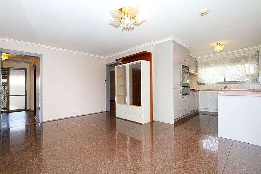 9 Senior Close, MILL PARK VIC 3082, Mill Park - Thumbnail 3