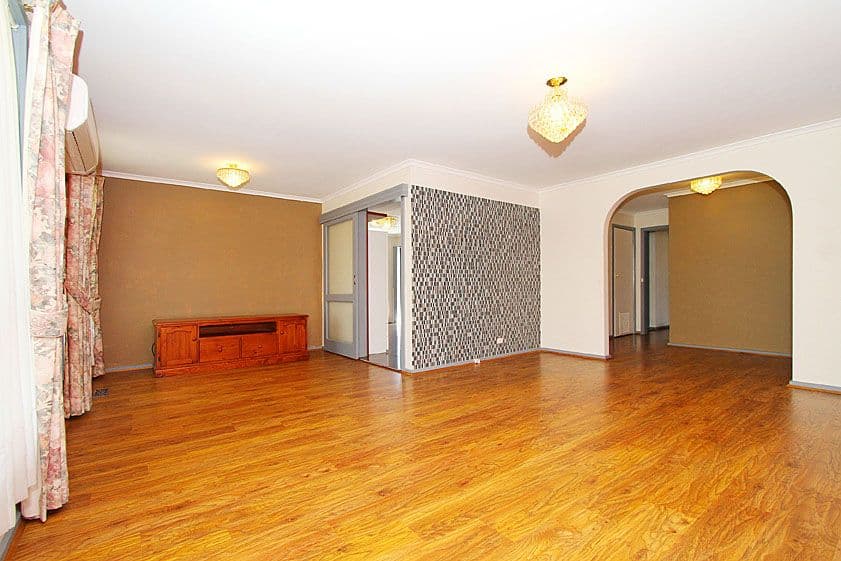 9 Senior Close, MILL PARK VIC 3082, Mill Park - Thumbnail 4