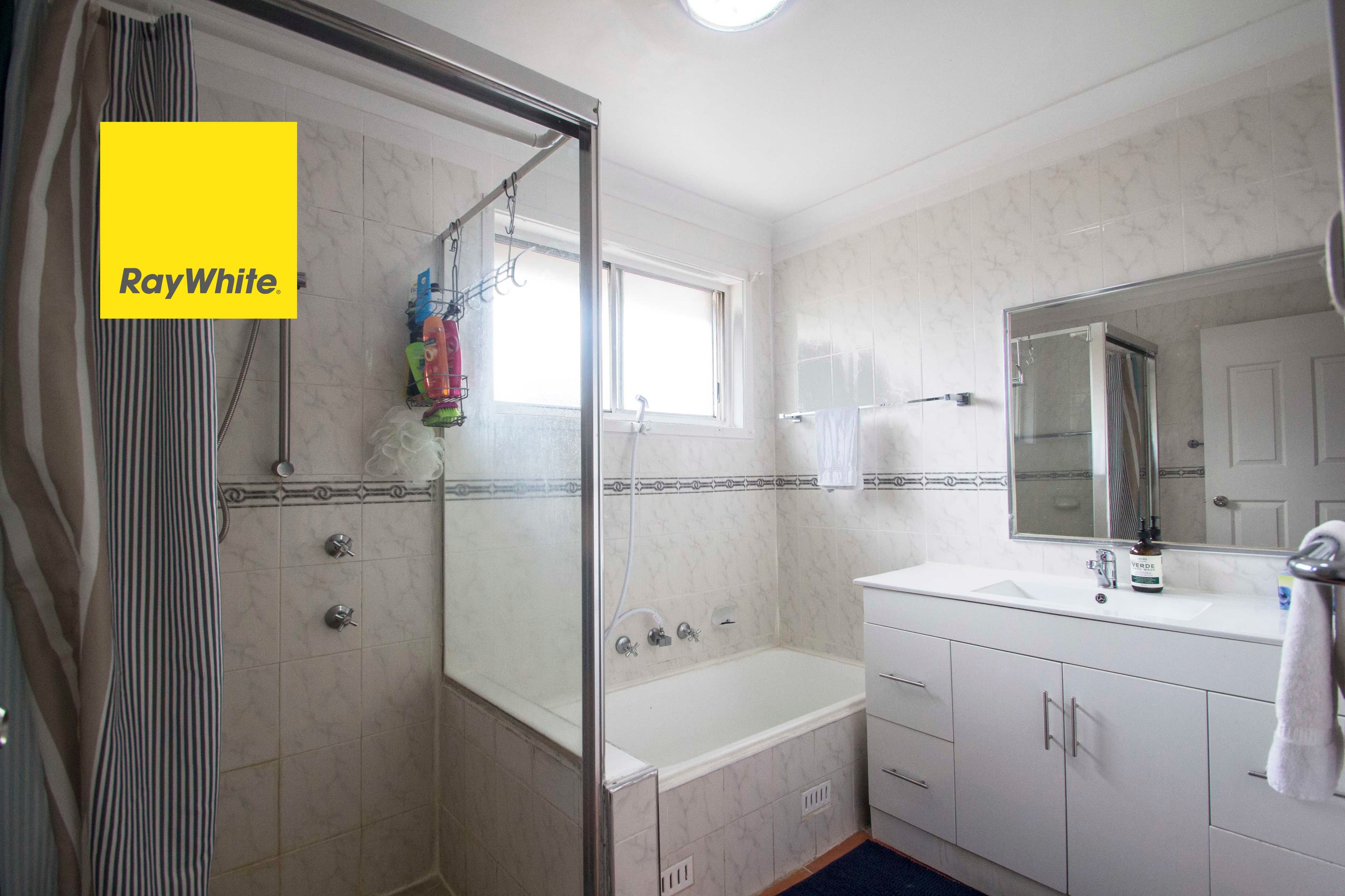 16 Melbourne Road, St Johns Park - Thumbnail 7