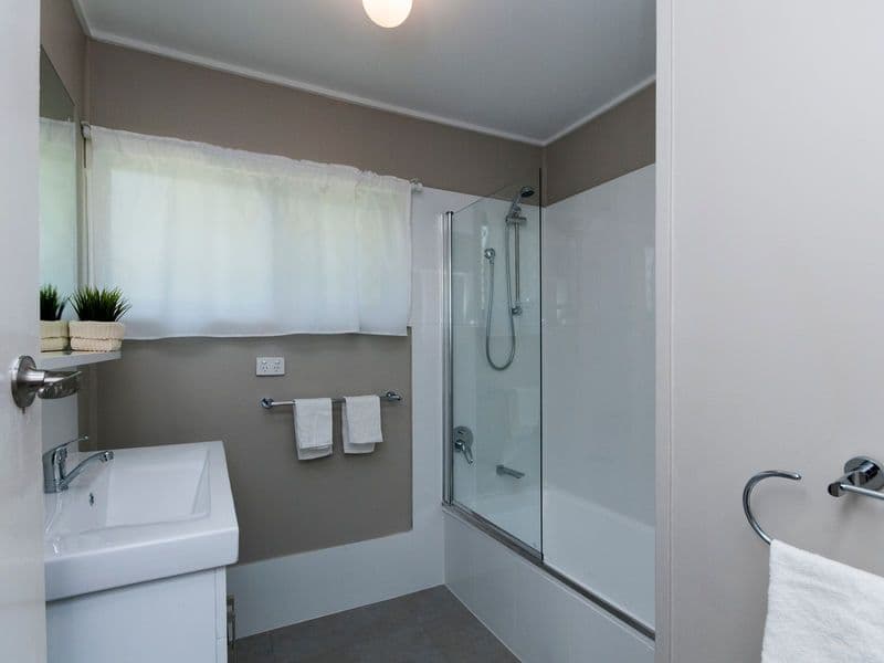 71 Redbank Plains Road, GOODNA QLD 4300, Goodna - Thumbnail 7