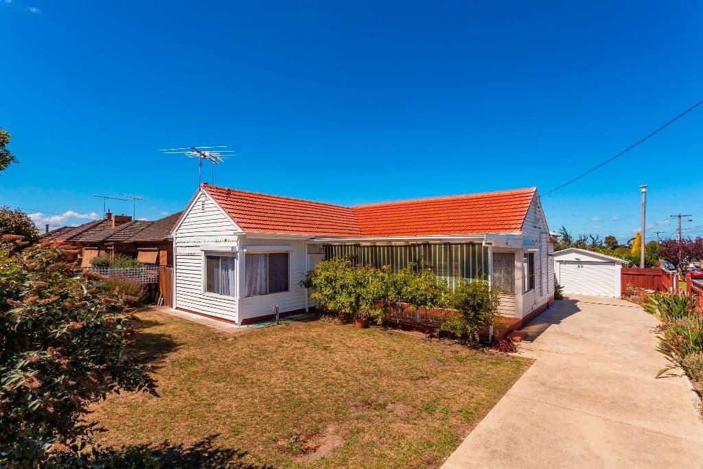 121 Vines Road, Hamlyn Heights VIC 3215, Hamlyn Heights - Thumbnail 2