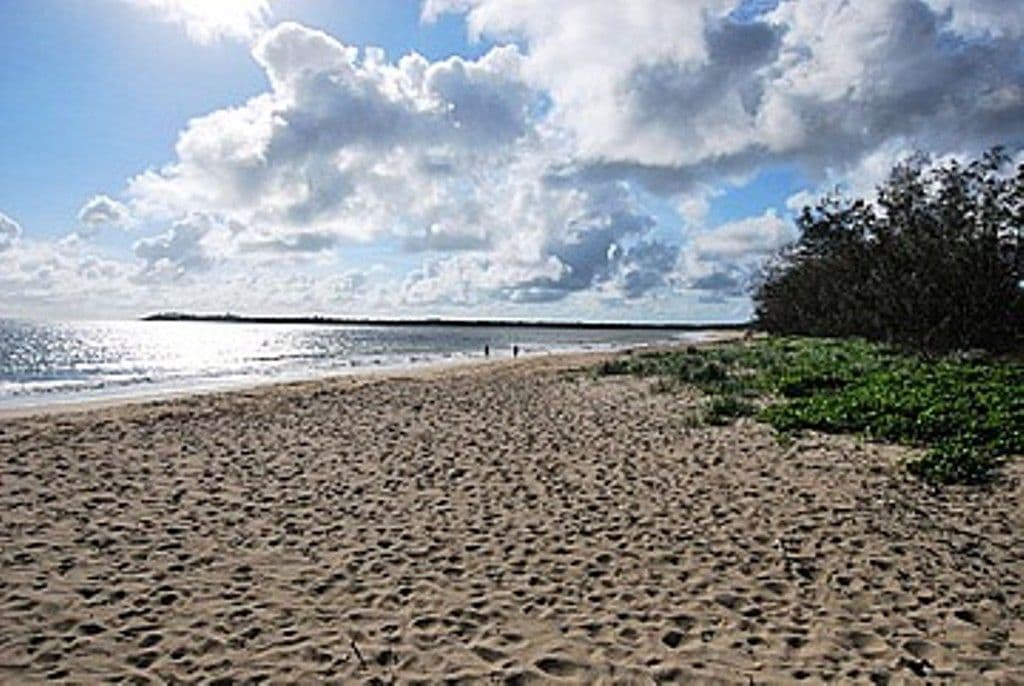 64 Pacific Drive, BLACKS BEACH QLD 4740, Blacks Beach - Thumbnail 2