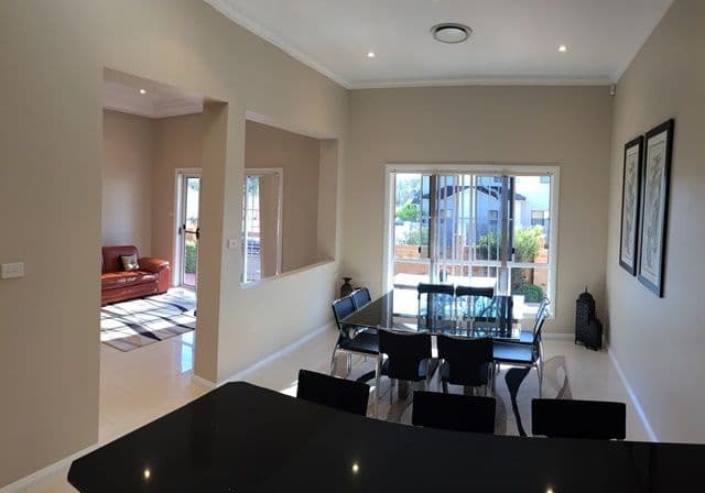 1 Garling Avenue, West Hoxton - Thumbnail 5