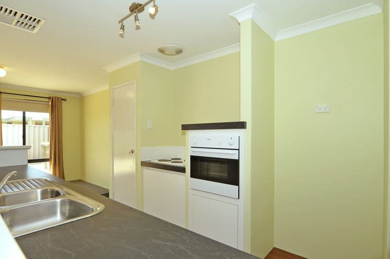 26 Alsace Avenue, CAVERSHAM WA 6055, Caversham - Thumbnail 8