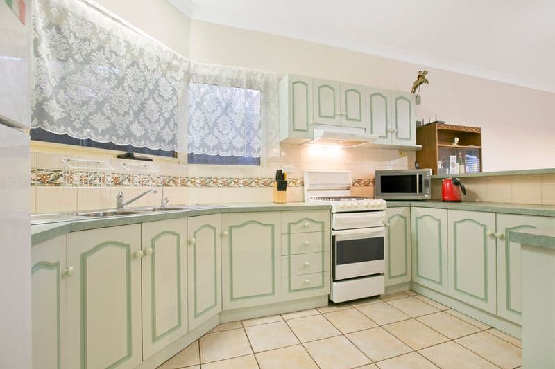 62 Henderson Avenue, POORAKA SA 5095, Pooraka - Thumbnail 3