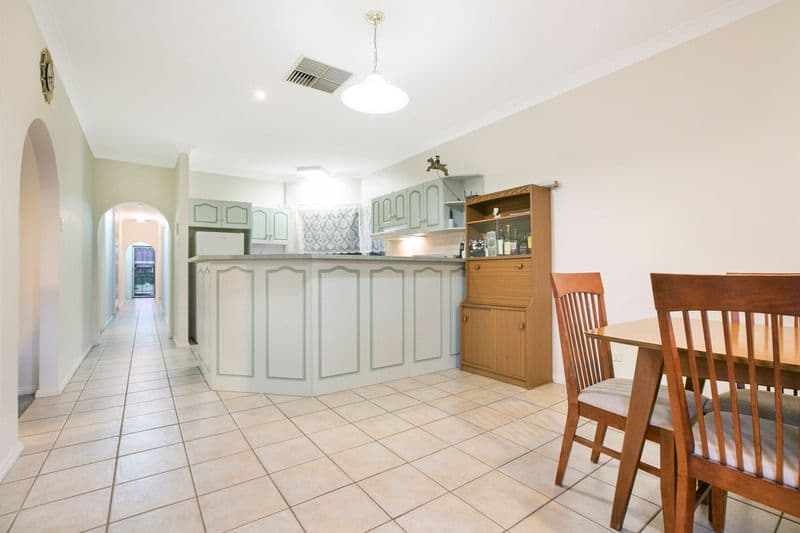 62 Henderson Avenue, POORAKA SA 5095, Pooraka - Thumbnail 4