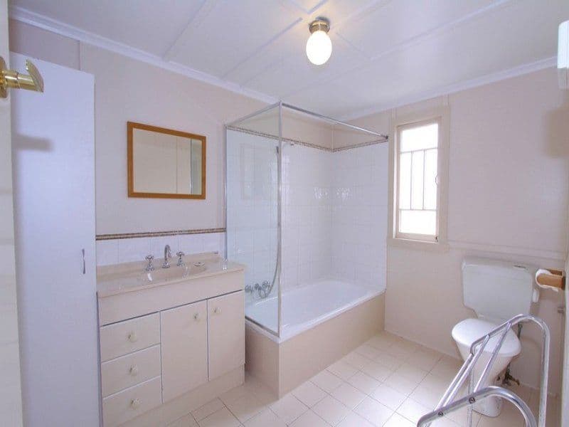 19 Wilmot Street, BUNDABERG NORTH QLD 4670, Bundaberg North - Thumbnail 4