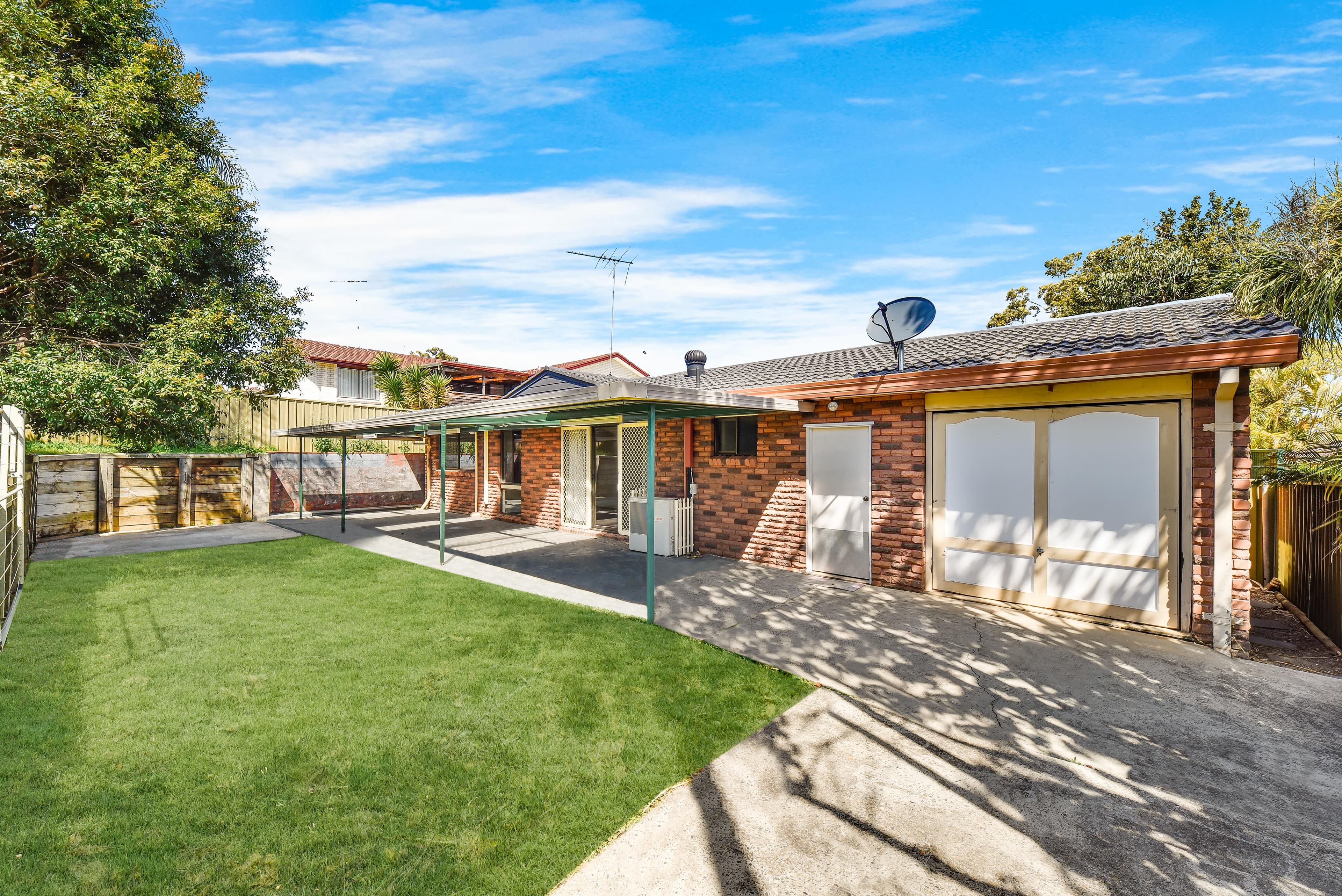 159 St Johns Road, Bradbury - Thumbnail 2