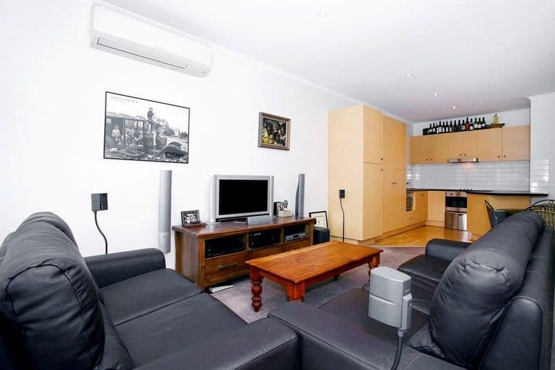 Unit 30,11-19 Hewish Road (access via Lacey St), CROYDON VIC 3136, Croydon - Thumbnail 4