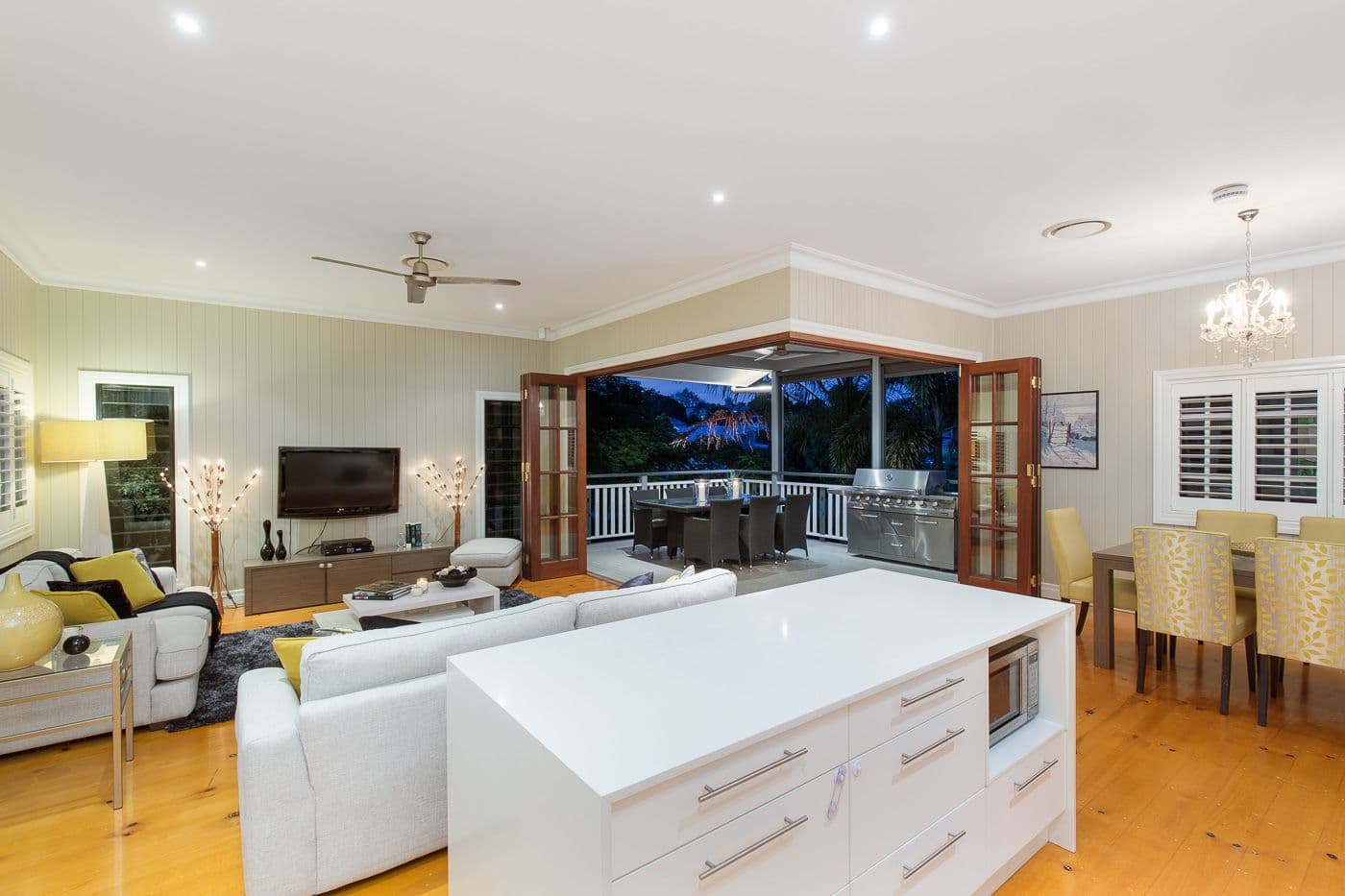 70 Raff Avenue, Holland Park QLD 4121, Holland Park - Thumbnail 3