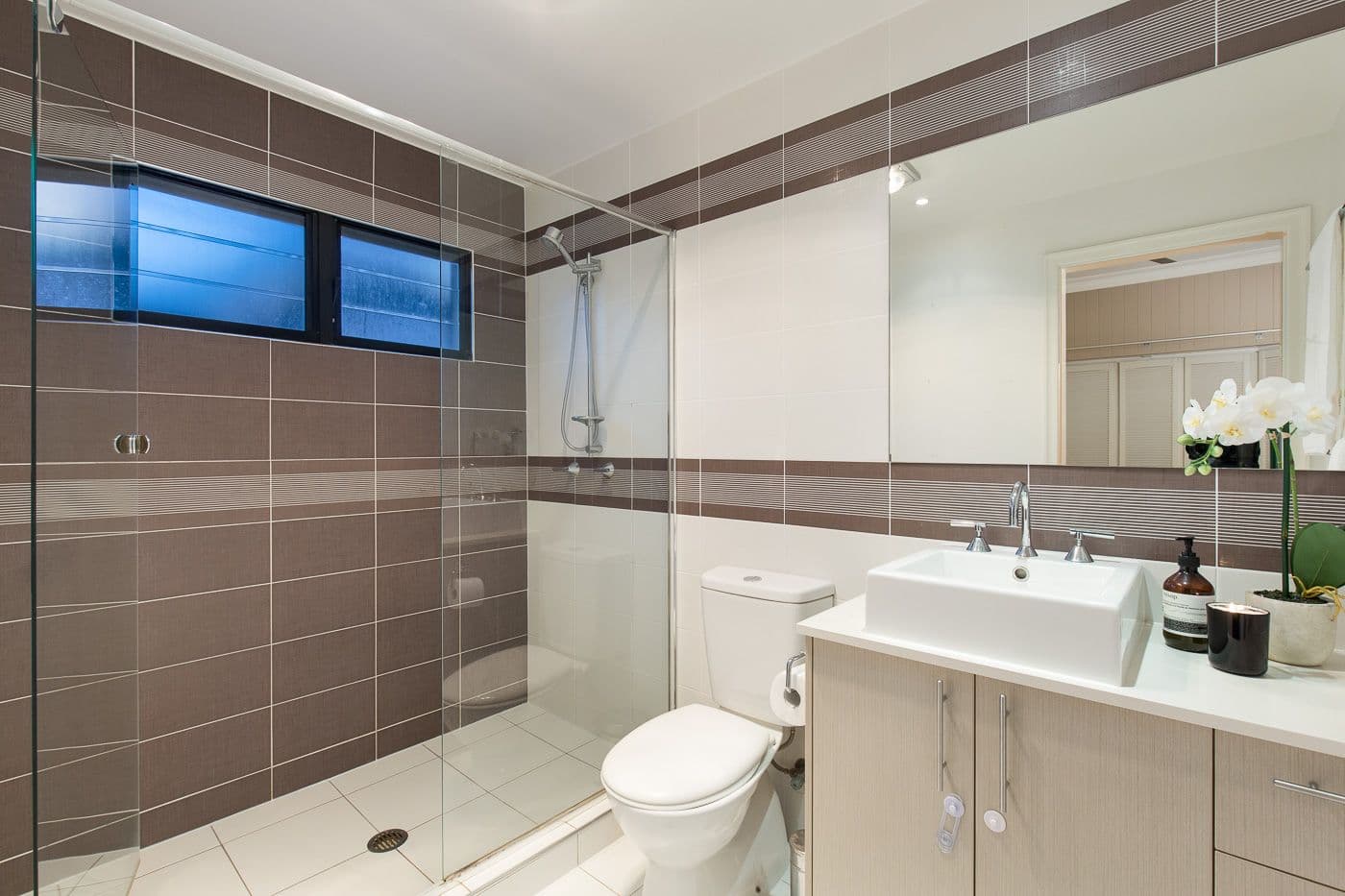 70 Raff Avenue, Holland Park QLD 4121, Holland Park - Thumbnail 7