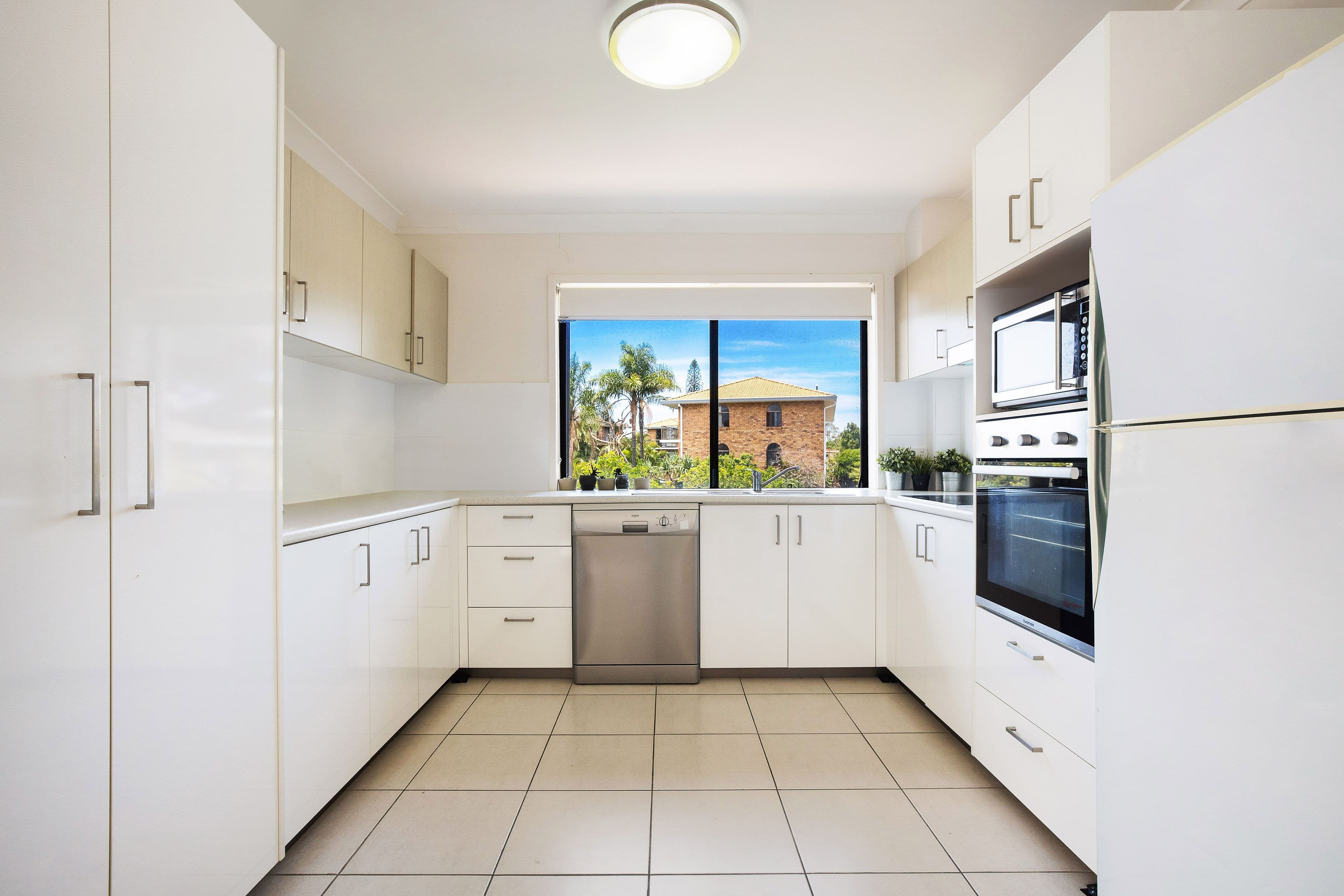 25 Duet Drive, Mermaid Waters QLD 4218, Mermaid Waters - Thumbnail 6
