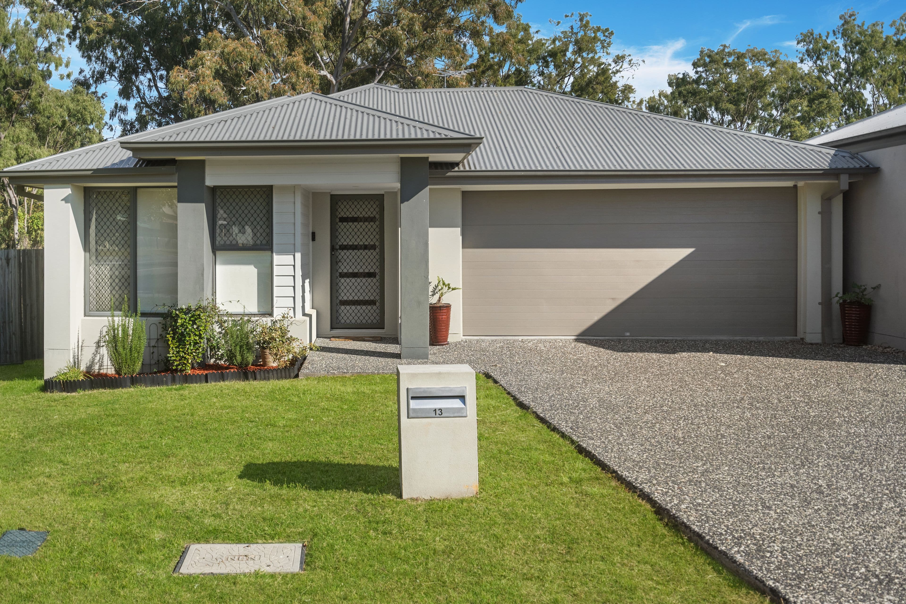 13 Hirono Close, Leichhardt QLD 4305, Leichhardt - Thumbnail 2
