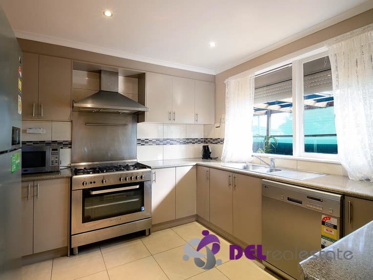26 Camms Road, Cranbourne, Cranbourne - Thumbnail 5