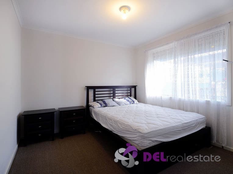 26 Camms Road, Cranbourne, Cranbourne - Thumbnail 8
