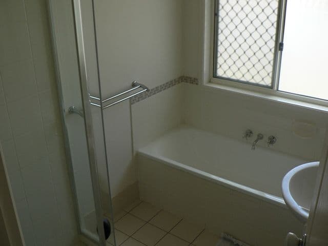 27 Katie Way, RACEVIEW QLD 4305, Raceview - Thumbnail 4