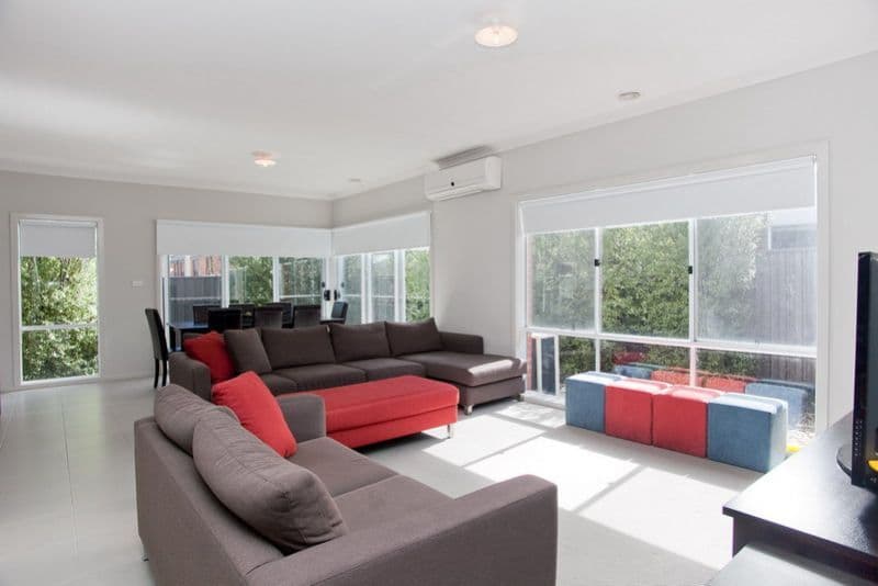 30 Riordan Crescent, MERNDA VIC 3754, Mernda - Thumbnail 3