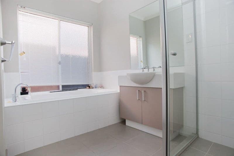 30 Riordan Crescent, MERNDA VIC 3754, Mernda - Thumbnail 6
