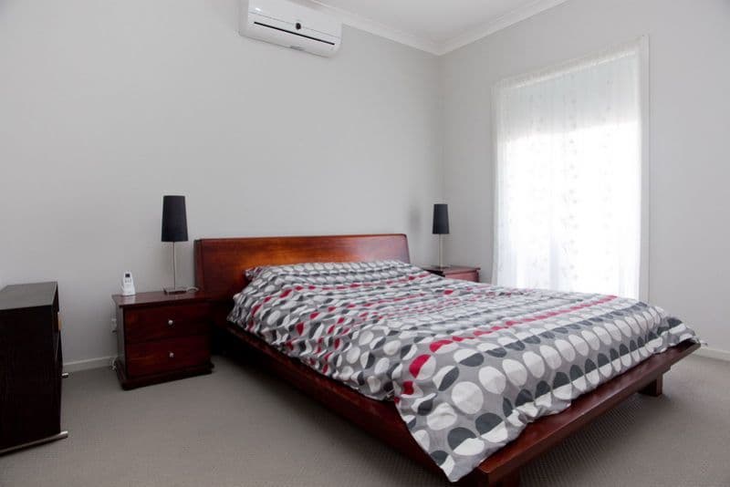 30 Riordan Crescent, MERNDA VIC 3754, Mernda - Thumbnail 8