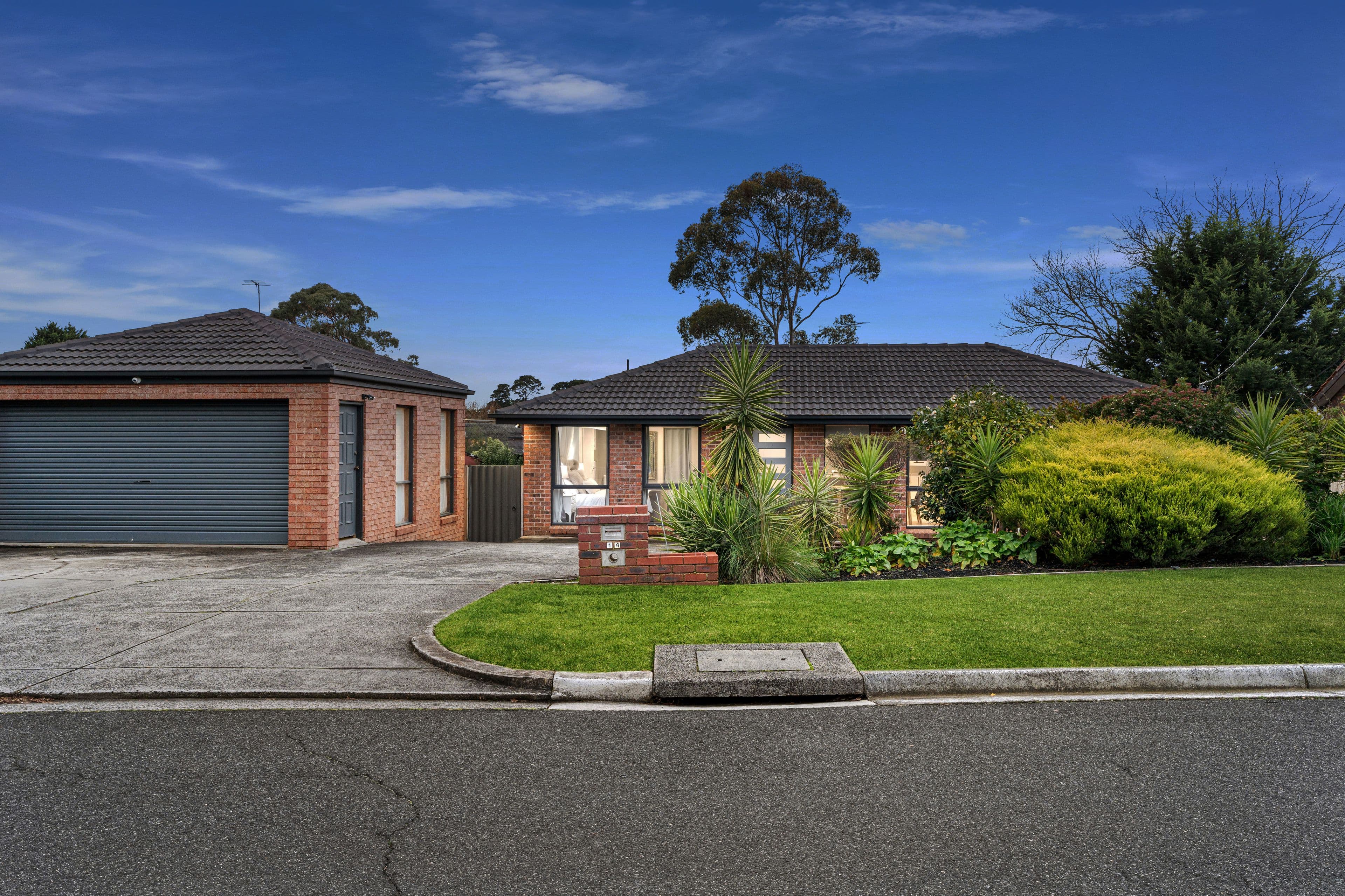 14 Springsong Pass, Chirnside Park VIC 3116, Chirnside Park - Thumbnail 2