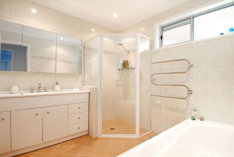 32 Glanmire Road, BAULKHAM HILLS NSW 2153, Baulkham Hills - Thumbnail 3