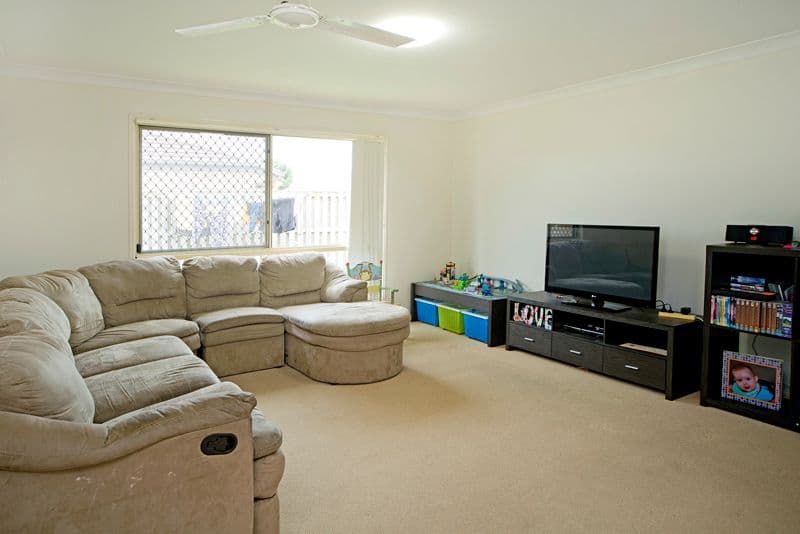 16 Kingsford Drive, UPPER COOMERA QLD 4209, Upper Coomera - Thumbnail 5