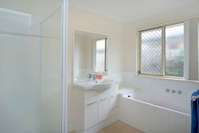16 Kingsford Drive, UPPER COOMERA QLD 4209, Upper Coomera - Thumbnail 7