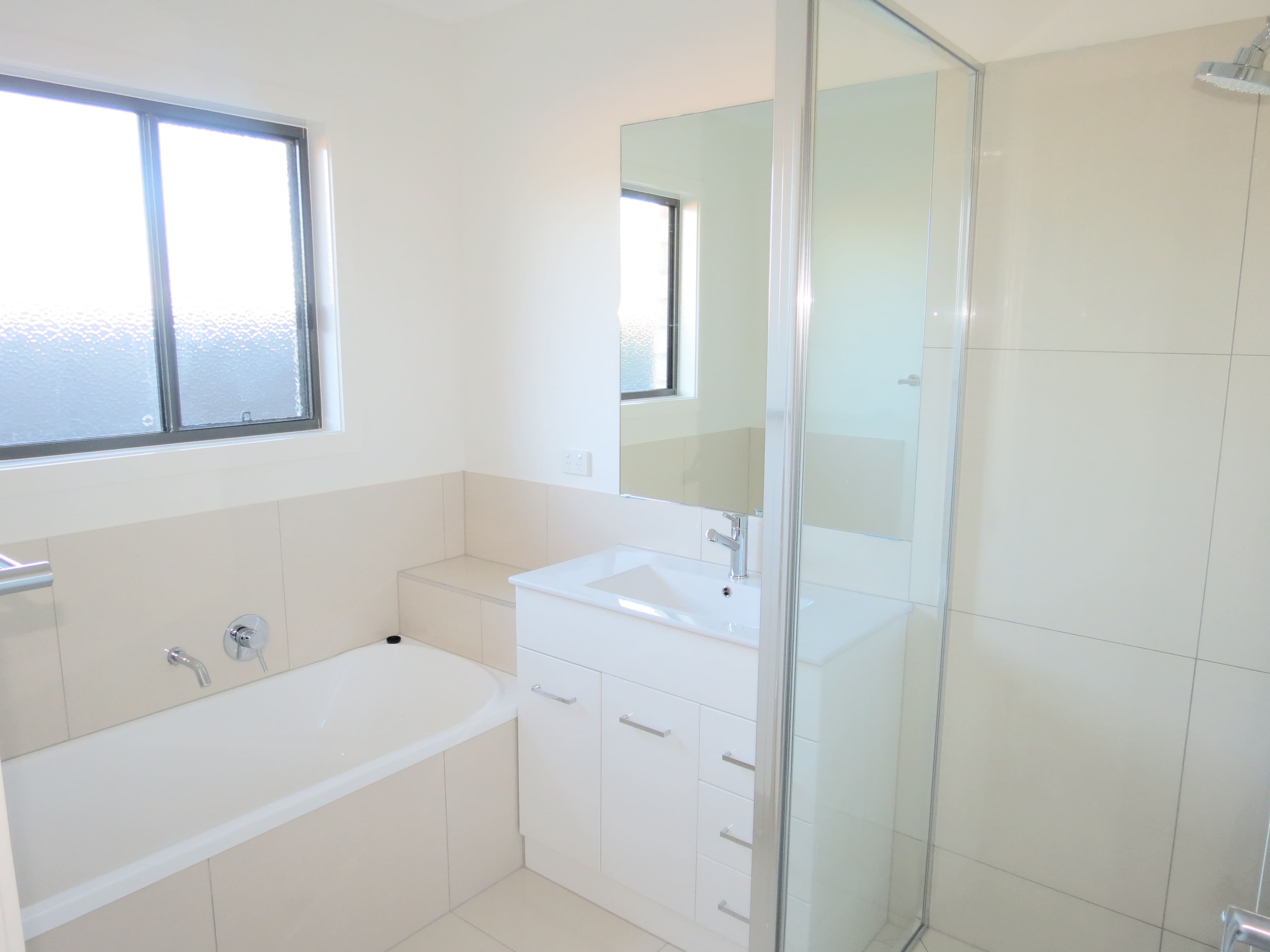 9 Epsom Place, Emerald QLD 4720, Emerald - Thumbnail 5