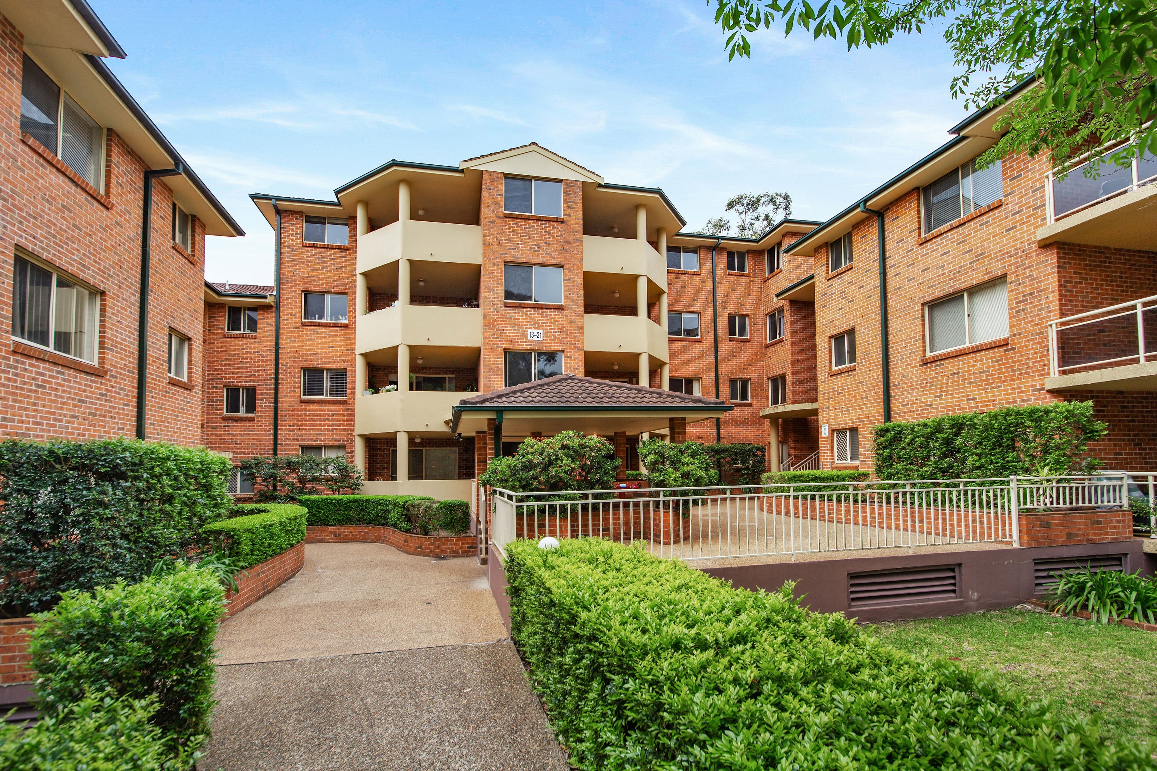 13-21 Oxford Street, Sutherland NSW 2232, Sutherland - Thumbnail 2