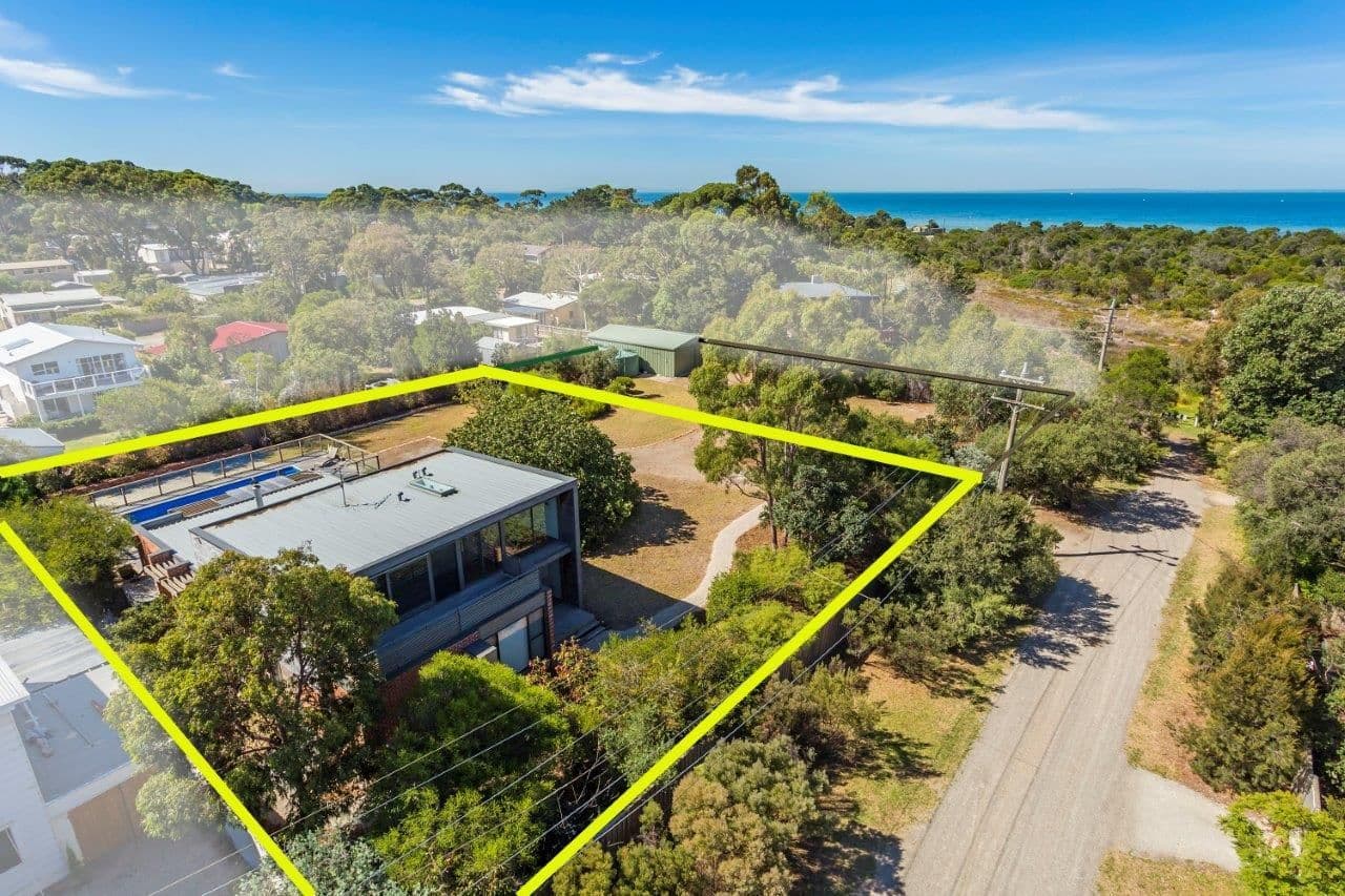 8 Swan Parade, St Leonards VIC 3223, St Leonards - Image 1