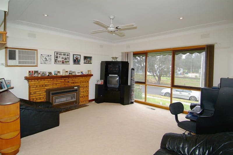 40 Railway Road, BRIAR HILL VIC 3088, Briar Hill - Thumbnail 2
