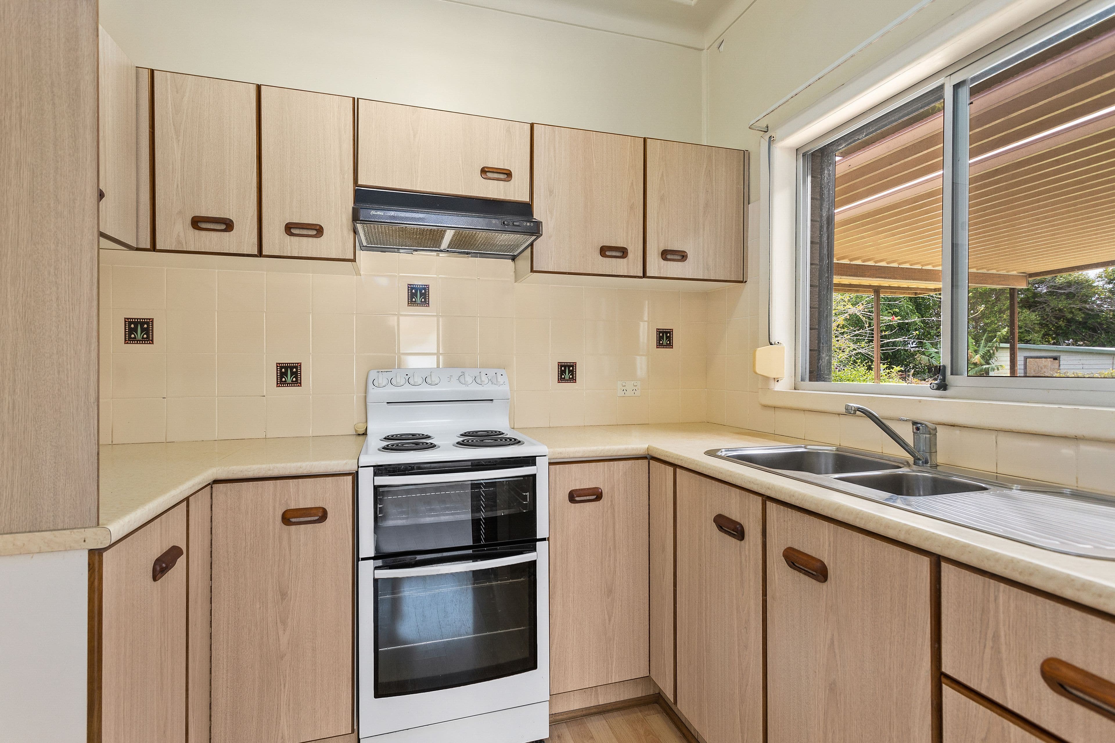 37 Helen Street, Warilla NSW 2528, Warilla - Thumbnail 2