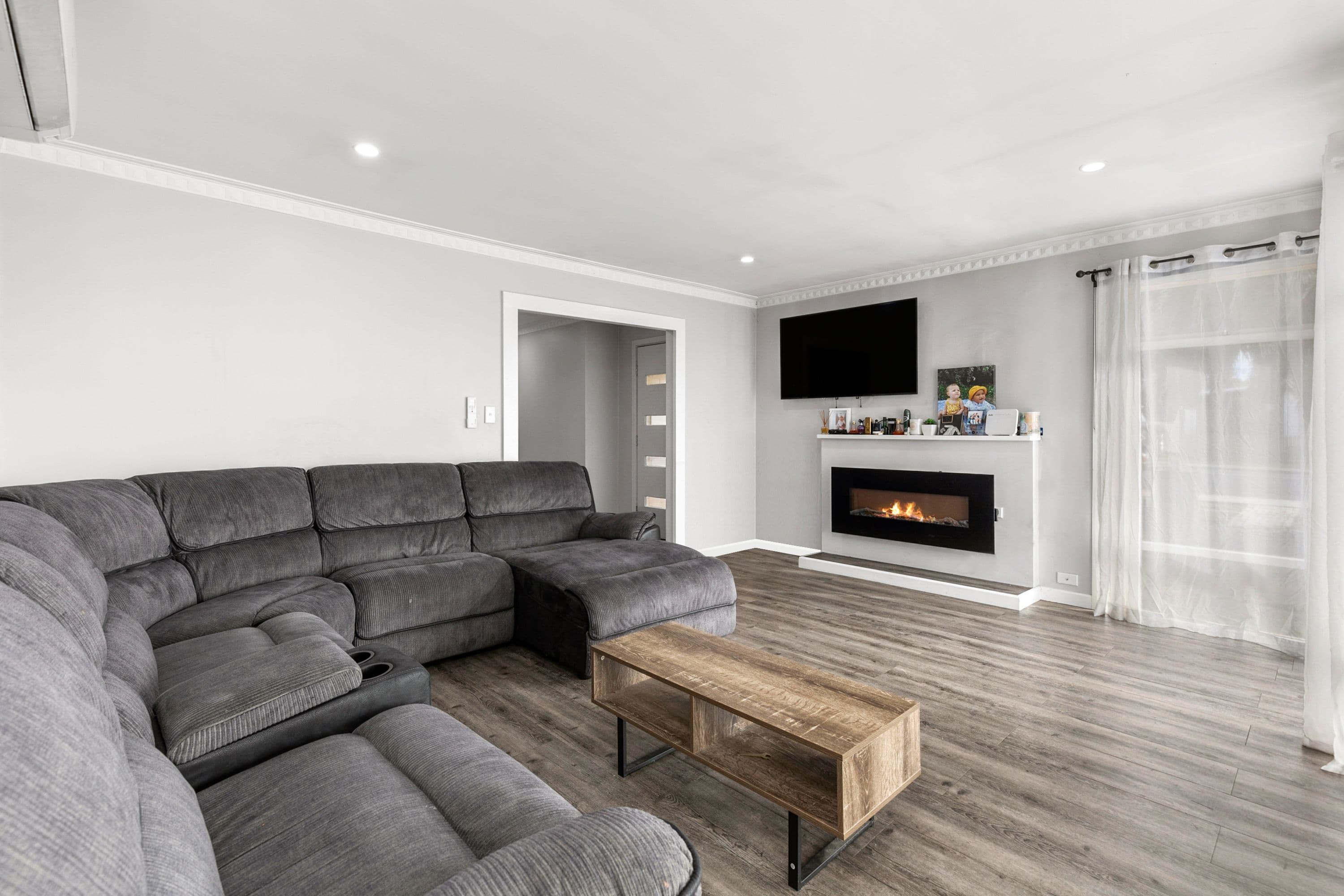 4 Lowe Street, Ararat VIC 3377, Ararat - Thumbnail 3