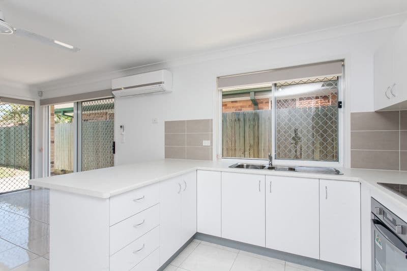 69 Lakeside Crescent, Forest Lake QLD 4078, Forest Lake - Thumbnail 4