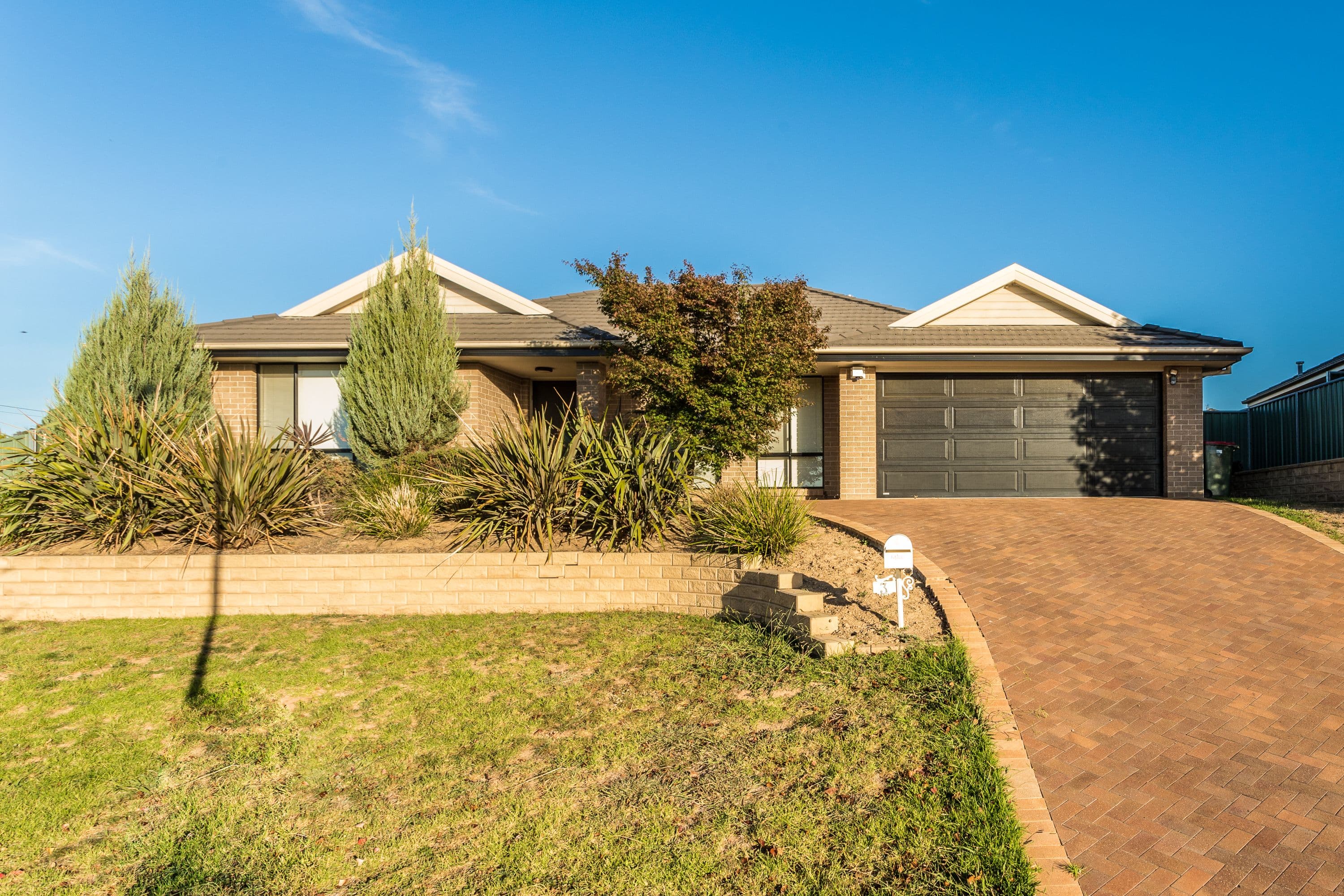 3 Discovery Drive, Orange - Image 1