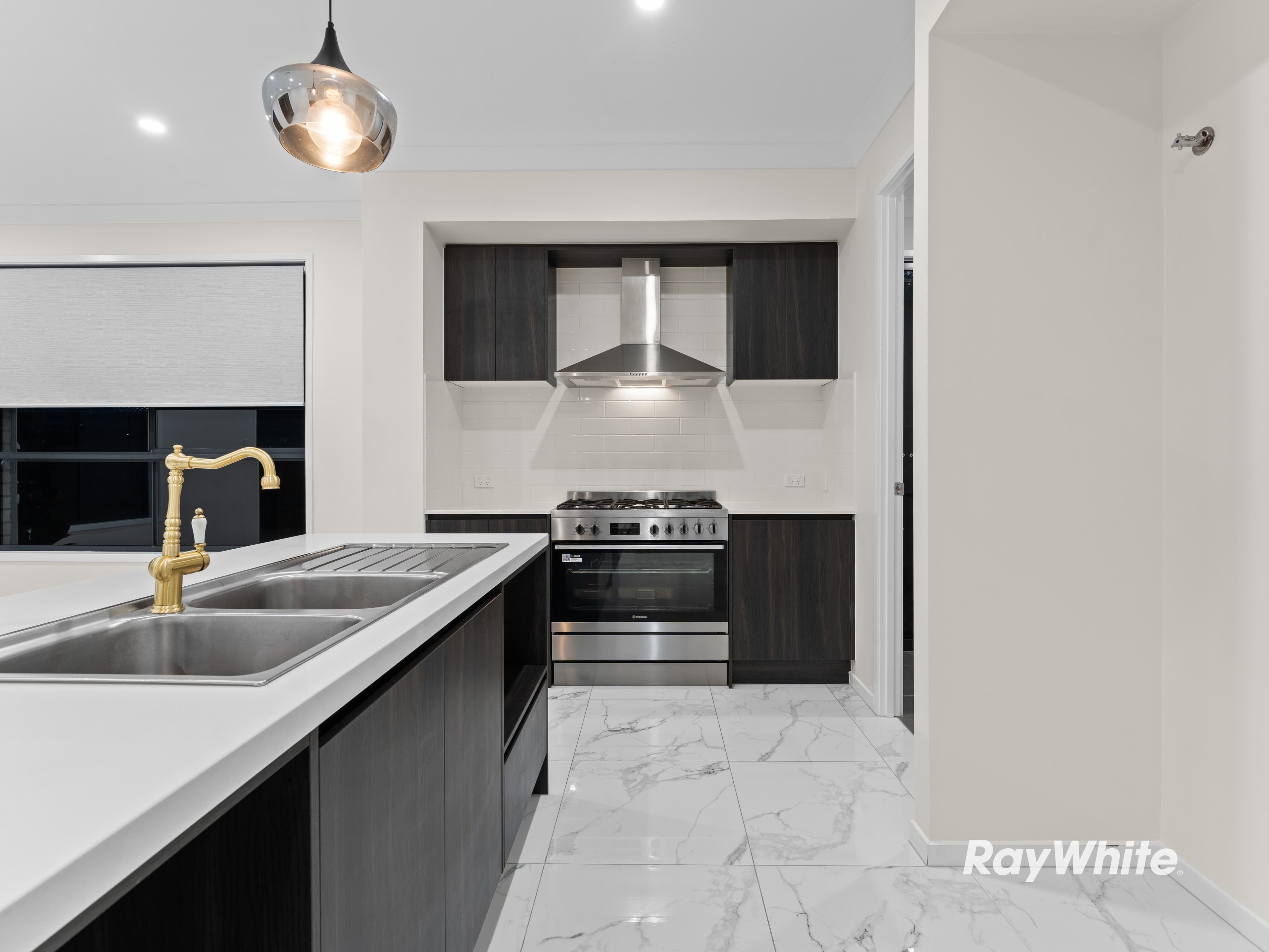 33 Mercy Circuit, Park Ridge QLD 4125, Park Ridge - Thumbnail 7
