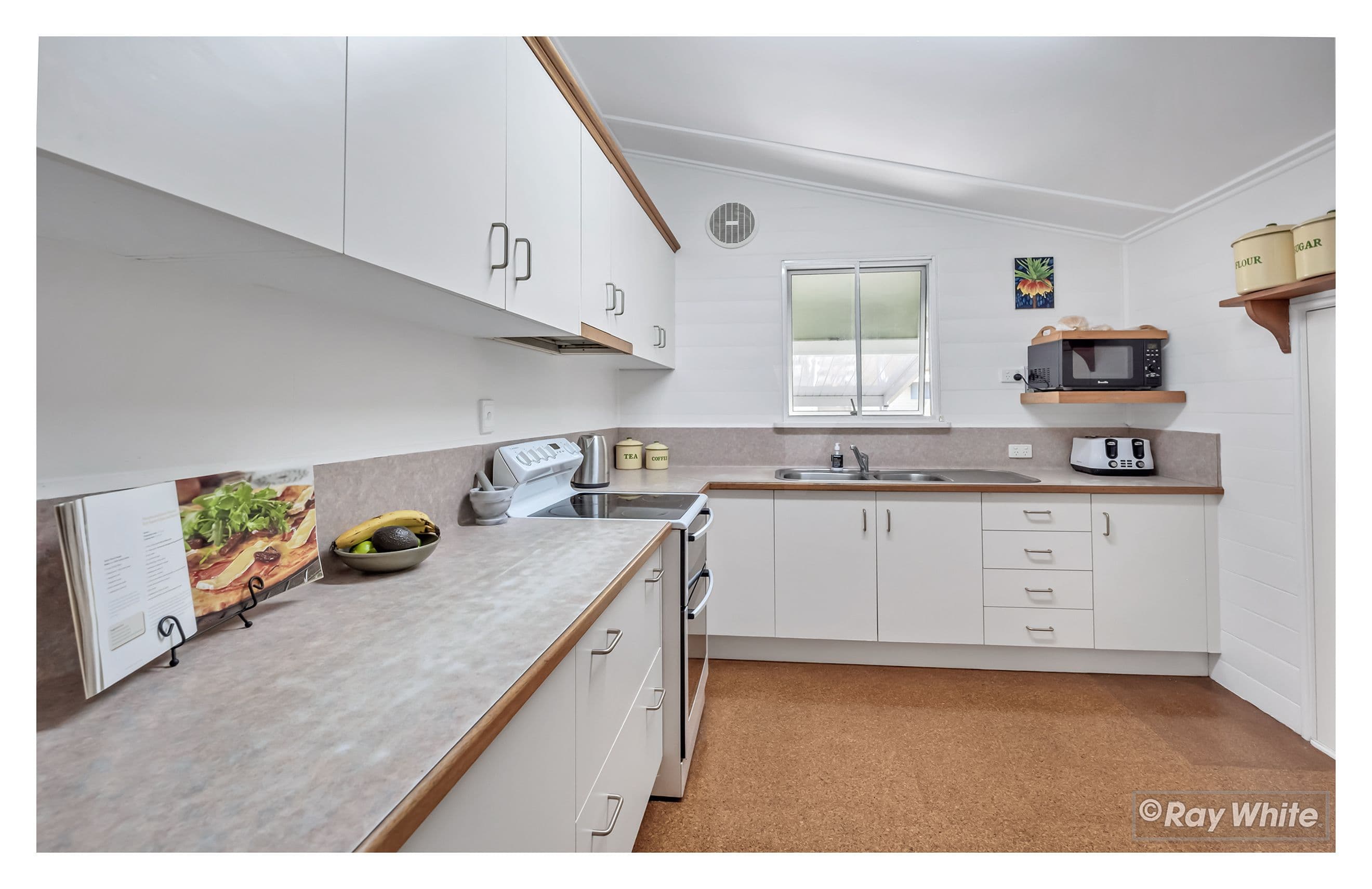 48 Larnach Street, Allenstown QLD 4700, Allenstown - Thumbnail 6