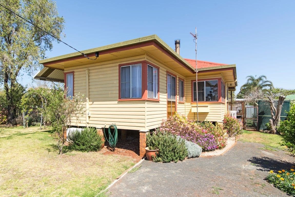 13 Makepeace Street, ROCKVILLE QLD 4350, Rockville - Image 1