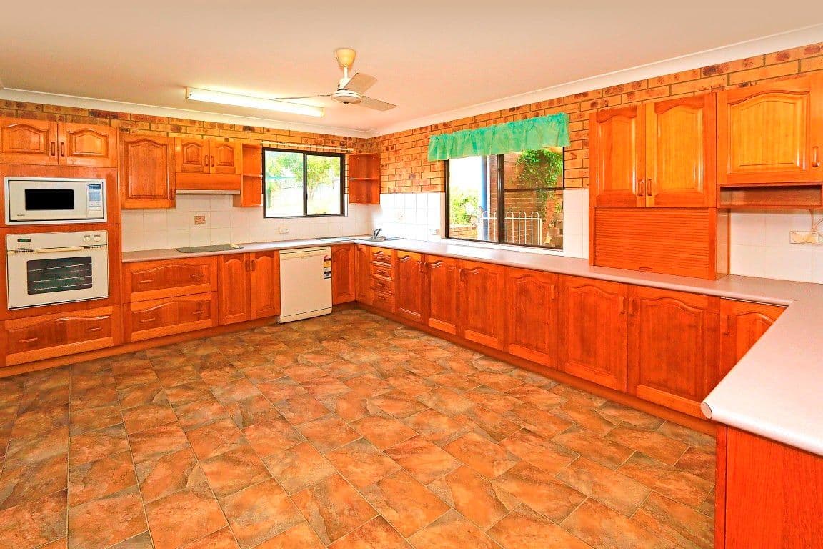 15 Hutcheon Street, Kawana QLD 4701, Kawana - Thumbnail 2