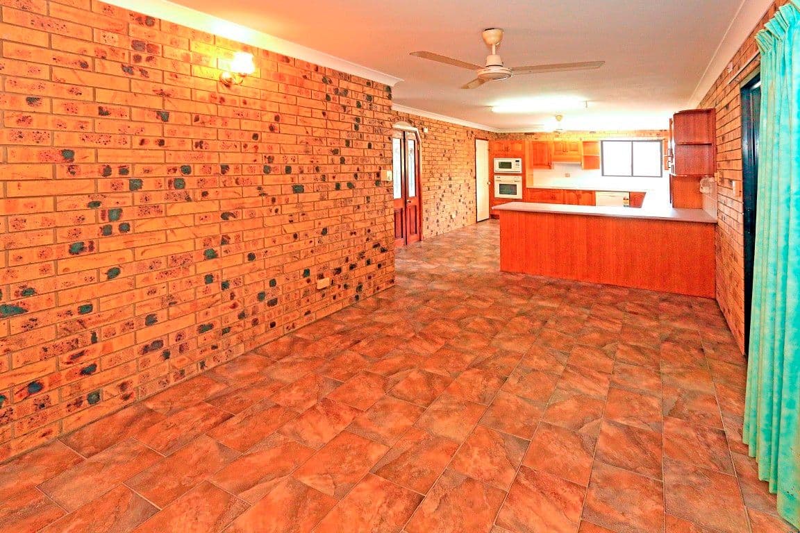 15 Hutcheon Street, Kawana QLD 4701, Kawana - Thumbnail 4