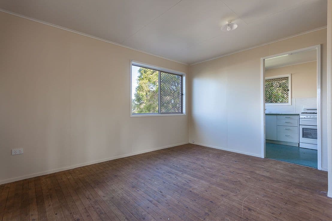 54 O'Quinn Street, HARRISTOWN QLD 4350, Harristown - Thumbnail 3